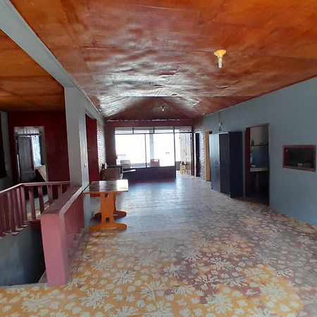 Maruba Inn Tuk Tuk Esterno foto